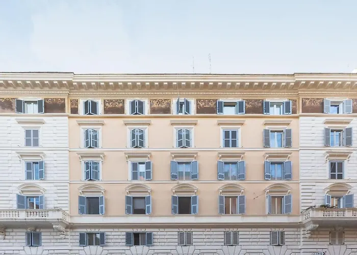 Colosseum Holidays - Three-bedroom *