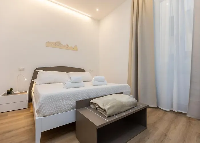 Colosseum Holidays - Three-bedroom Appartamento