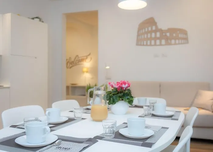 Colosseum Holidays - Three-bedroom