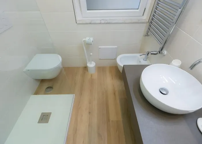 Appartamento Colosseum Holidays - Three-bedroom Roma