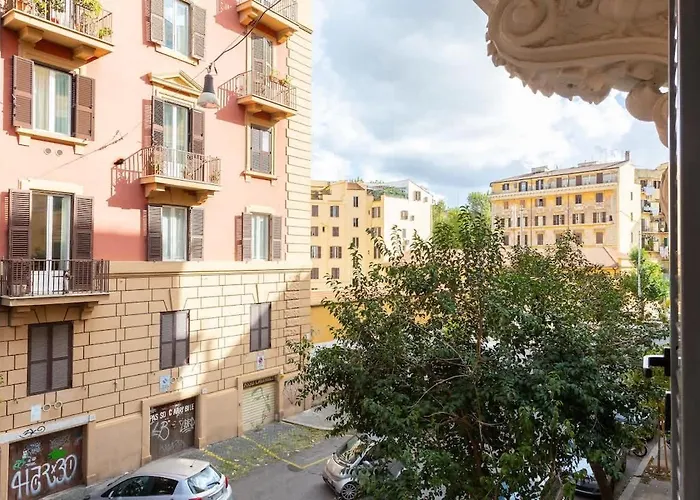 Appartamento Colosseum Holidays - Three-bedroom Roma