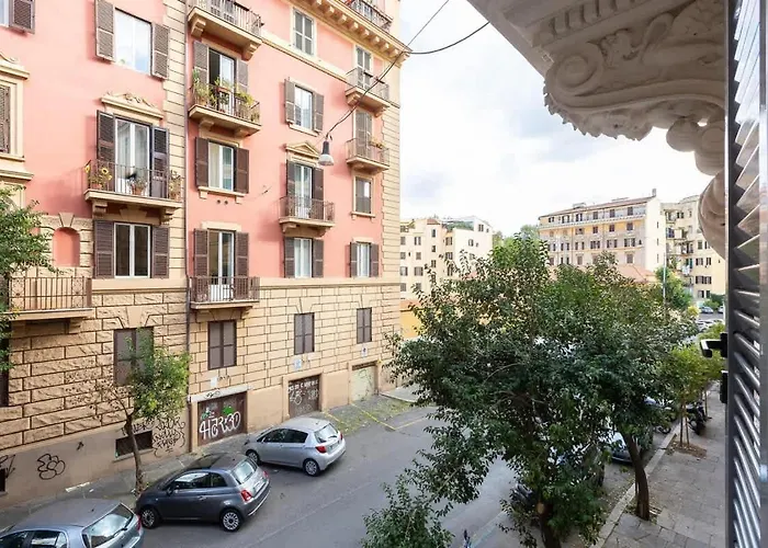 Colosseum Holidays - Three-bedroom Appartamento Roma