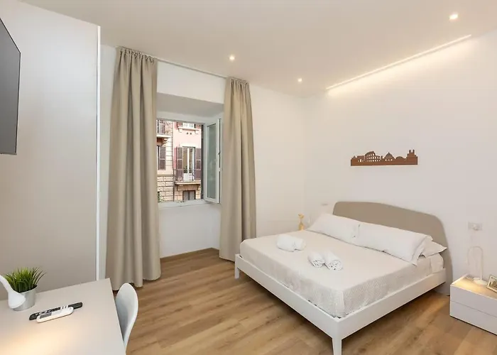 Colosseum Holidays - Three-bedroom