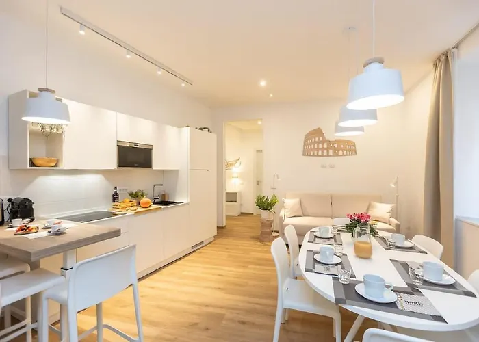 Colosseum Holidays - Three-bedroom Appartamento